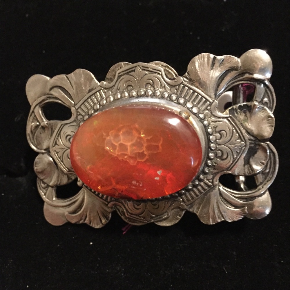 Belt buckle